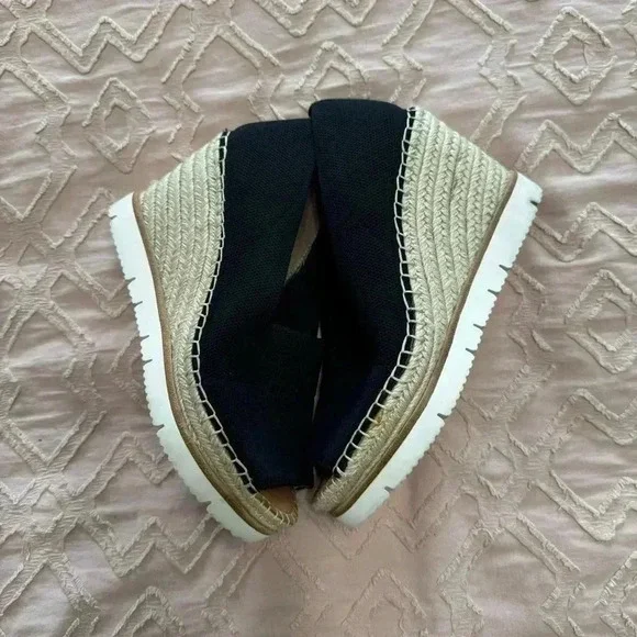 Gentle Souls Womens Elyssa Black Espadrilles Size 6 Medium SUPER COMFORTABLE - Picture 3 of 11